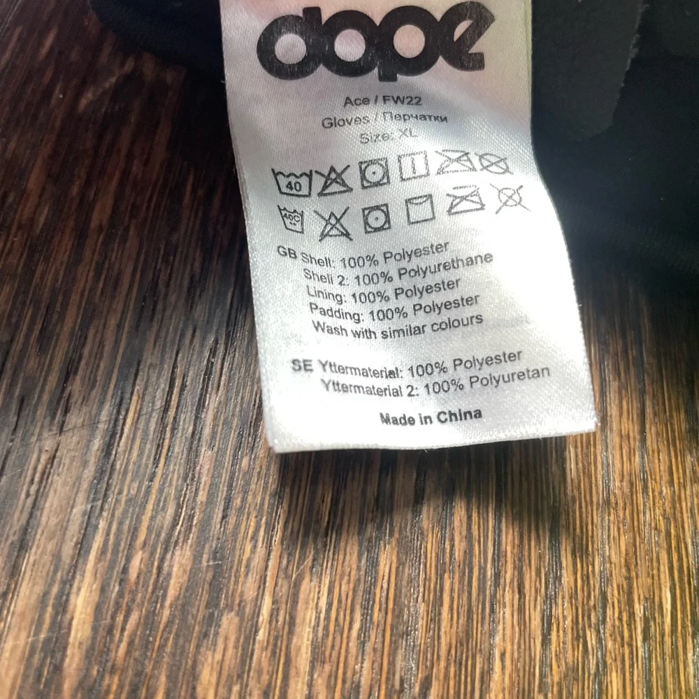 XL DOPE Mens Black Gloves with straps - Picture 4 of 4